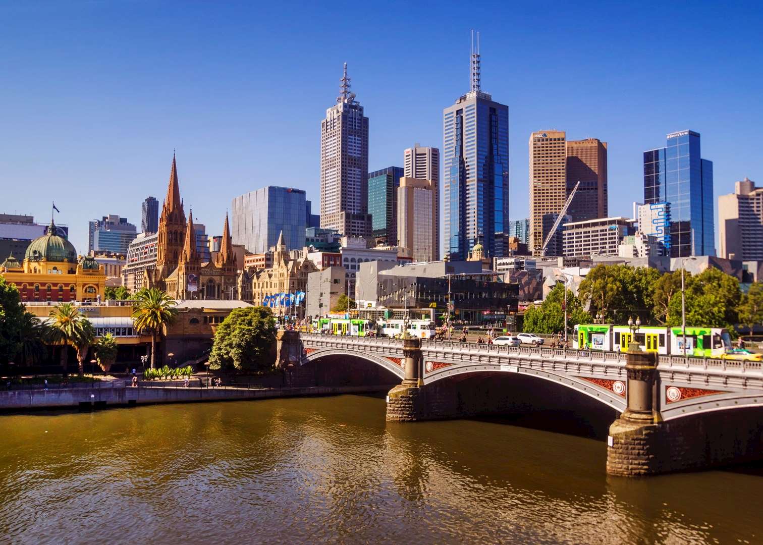 Melbourne city and Yarra River
