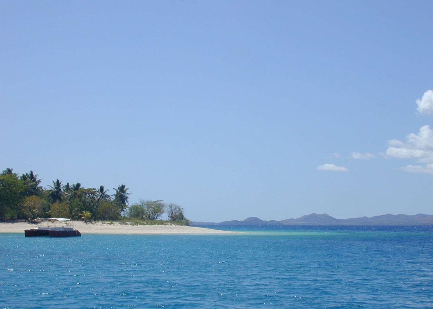 Visiting Nosy Tanikely with Madavoile