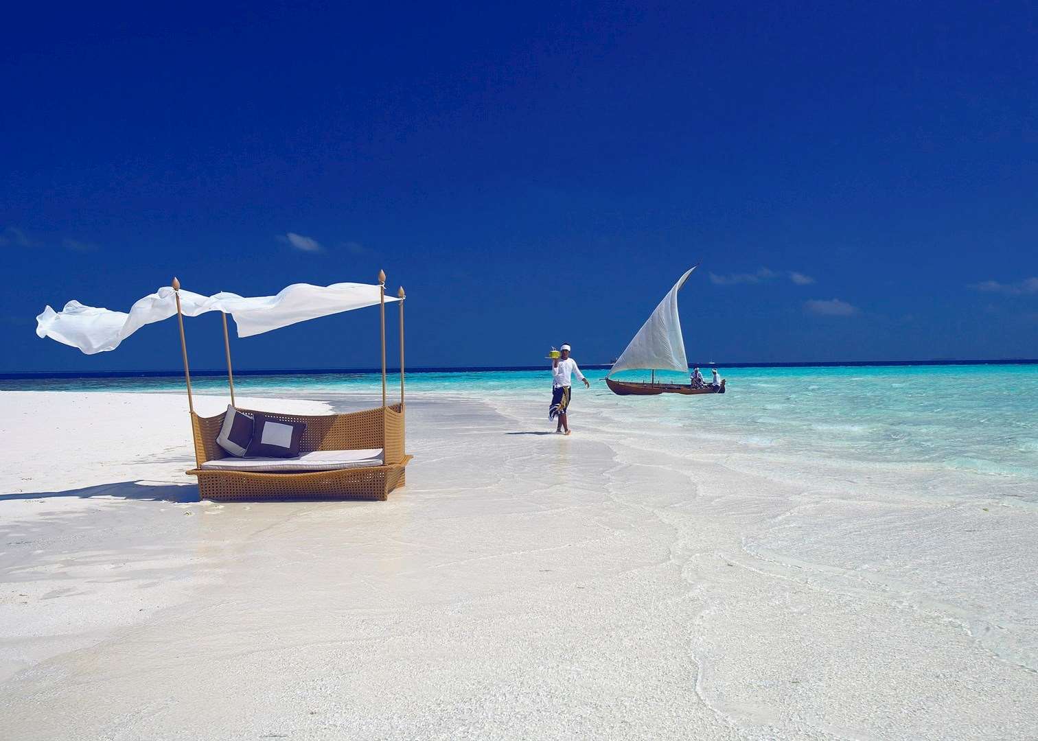 Baros Maldives, Maldive Island