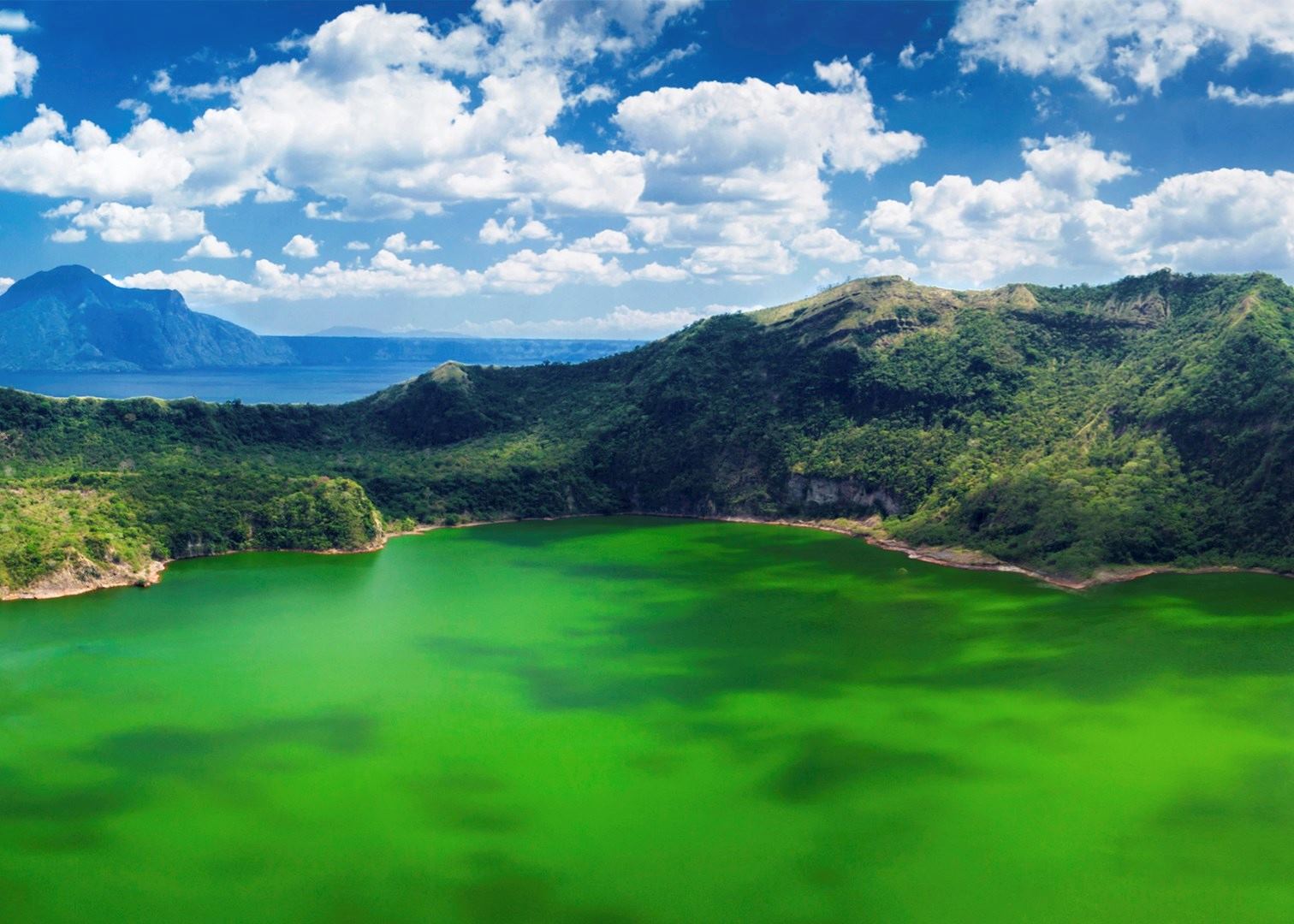 volcano tour manila