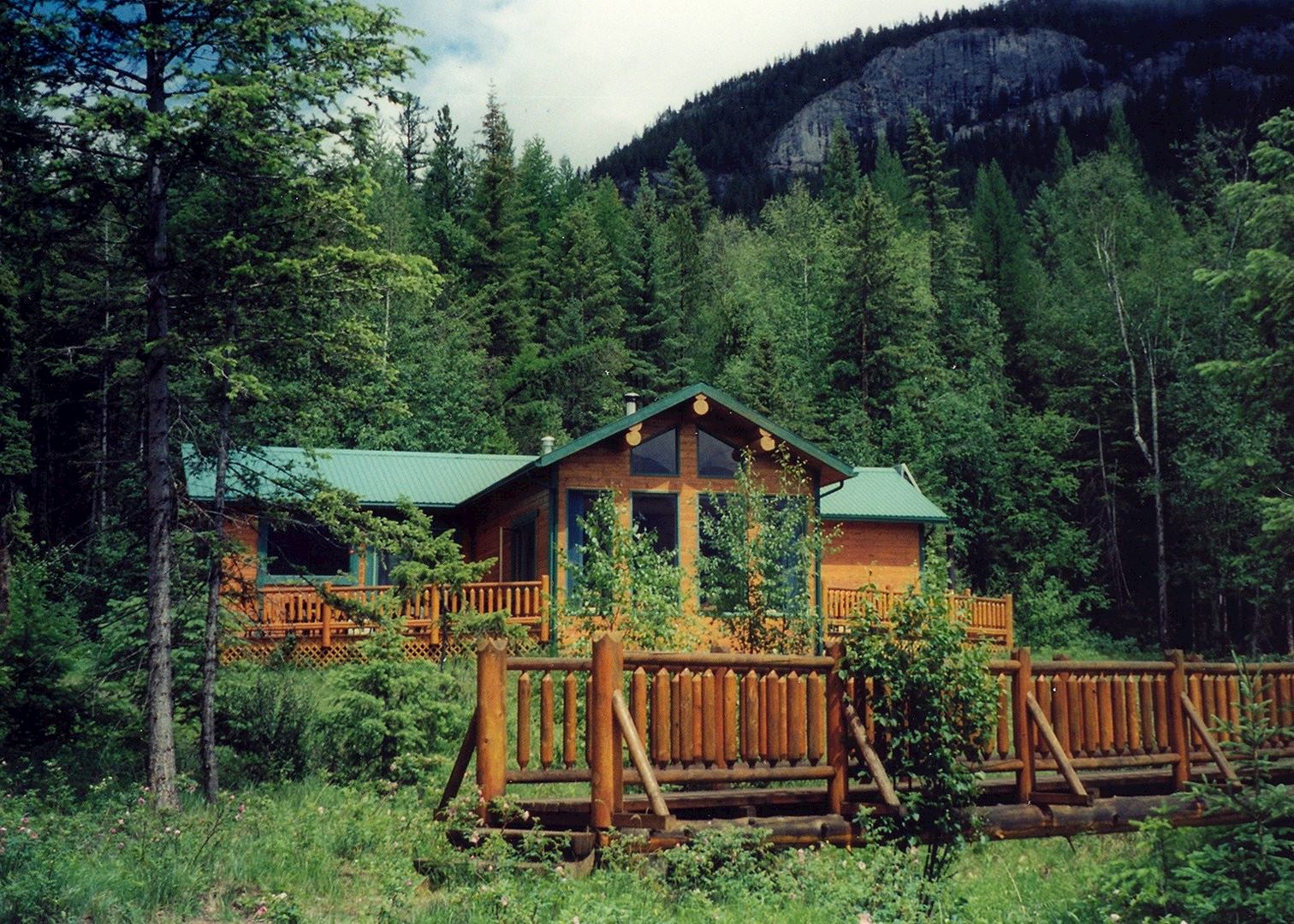 Cross River Cabins The Kootenays Hotels Audley Travel