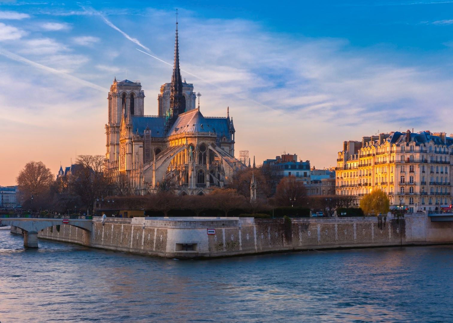 Paris’s islands on the Seine tour: Notre-Dame Cathedral & Sainte ...