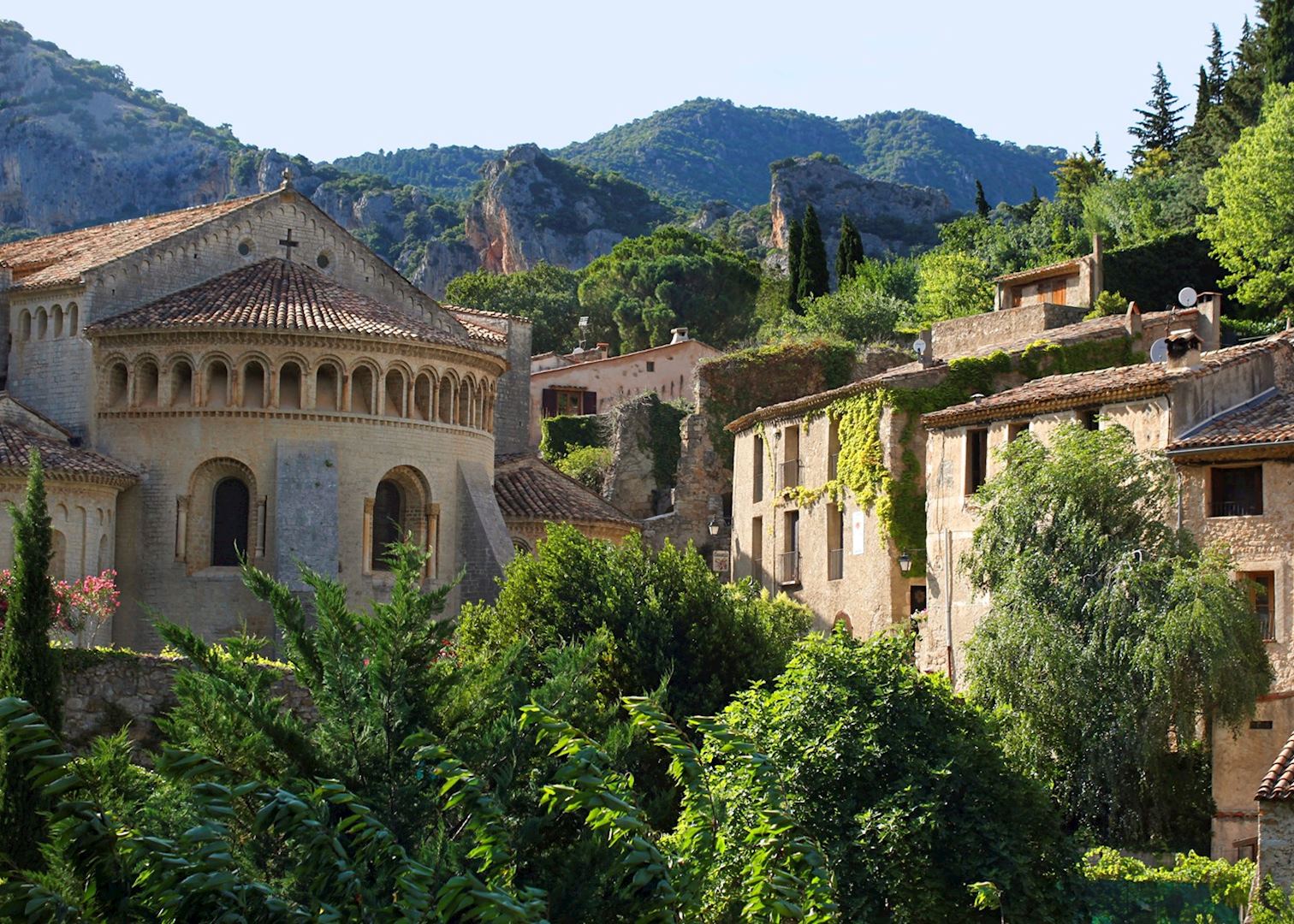Roman and medieval heritage tour: Arles, Uzès & Pont-du ...