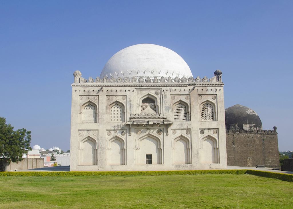 Tomb of Mujahid Shah, Gulbarga, India