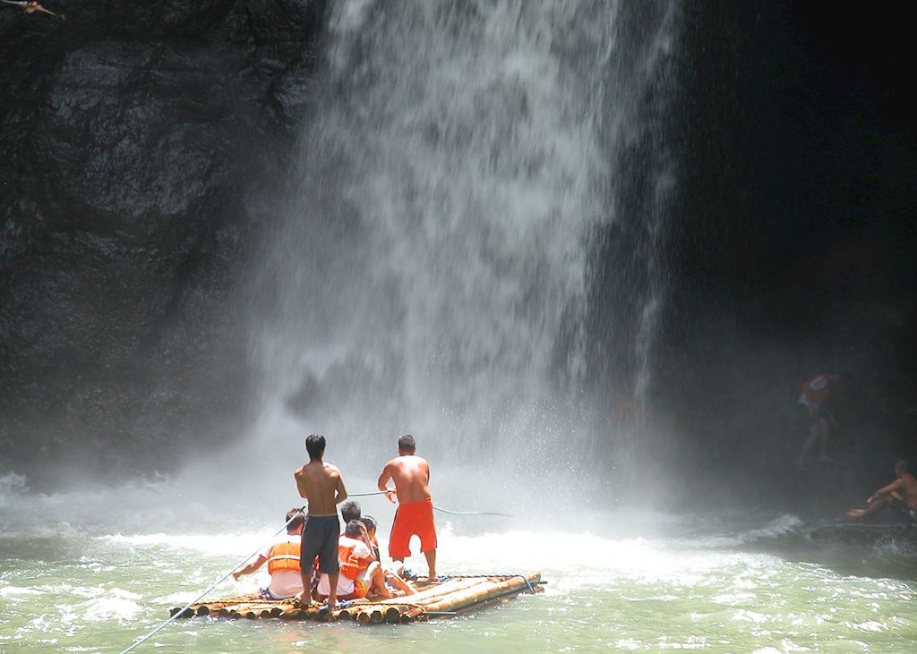 Heading in to the Pagsanjan Falls