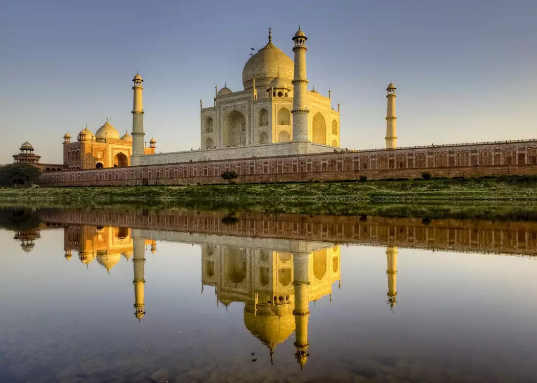 Taj Mahal, Agra – As the Crowe Flies, image size:1050x749