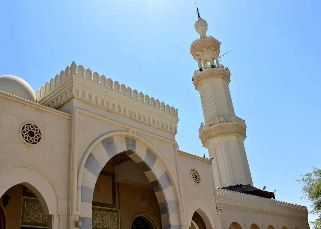The distinctive minaret of the Sharif Hussein bin Ali Mosque