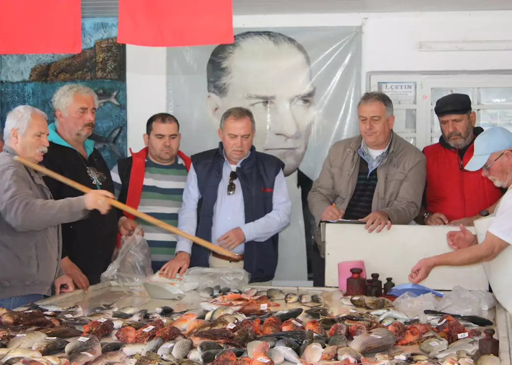 Alacati fish market
