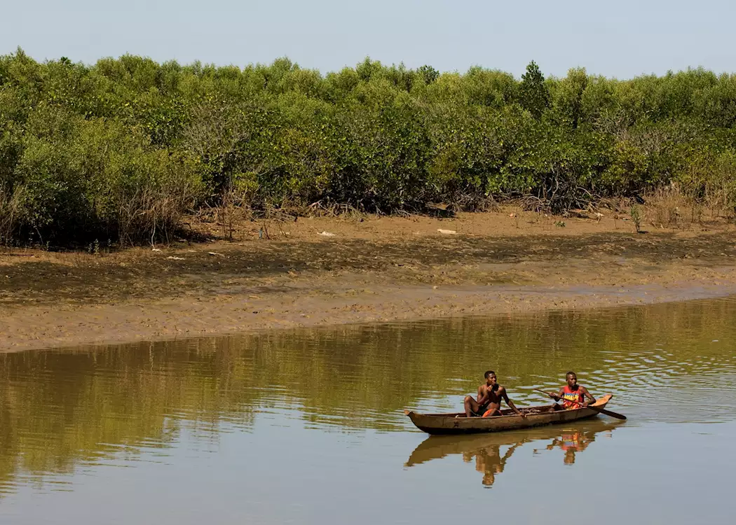 Dougout Canoe Morondava
