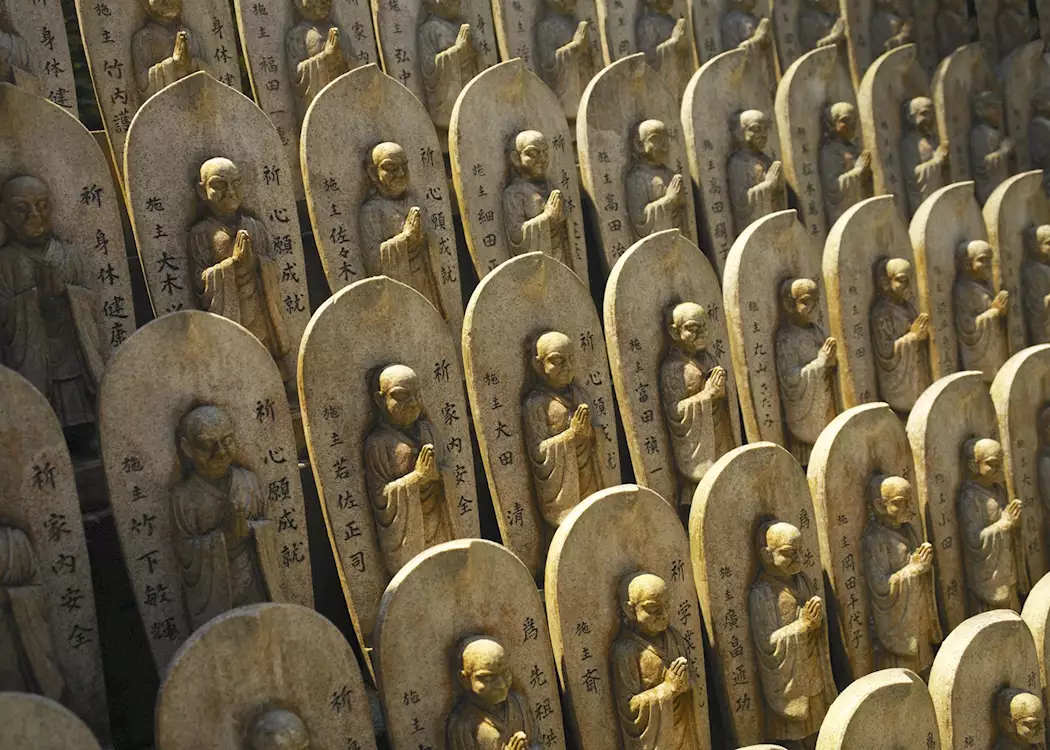 Buddhist statues, Miyajima