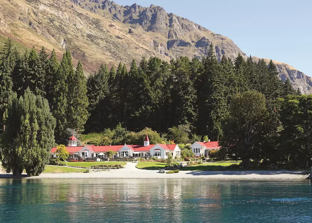 TSS Earnslaw cruise to Walter Peak High Country Farm | Audley Travel CA