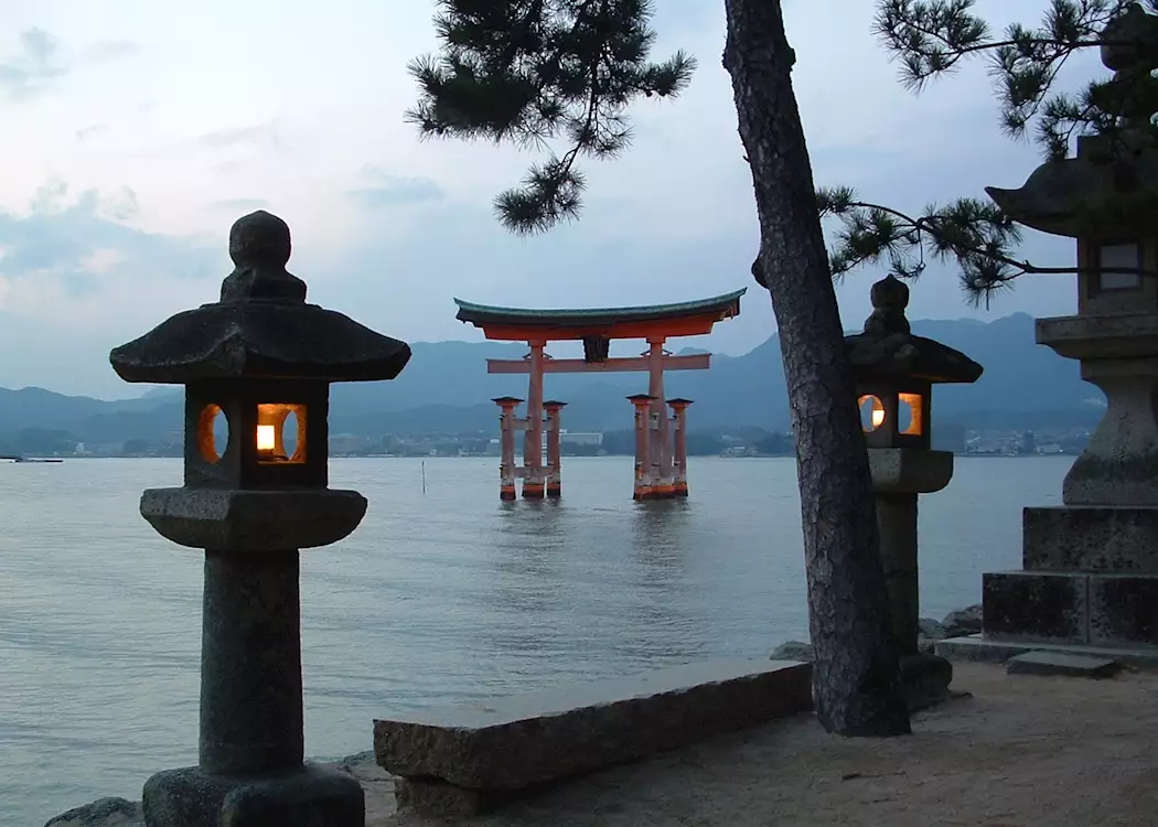 Floating tori gate, Miyajima