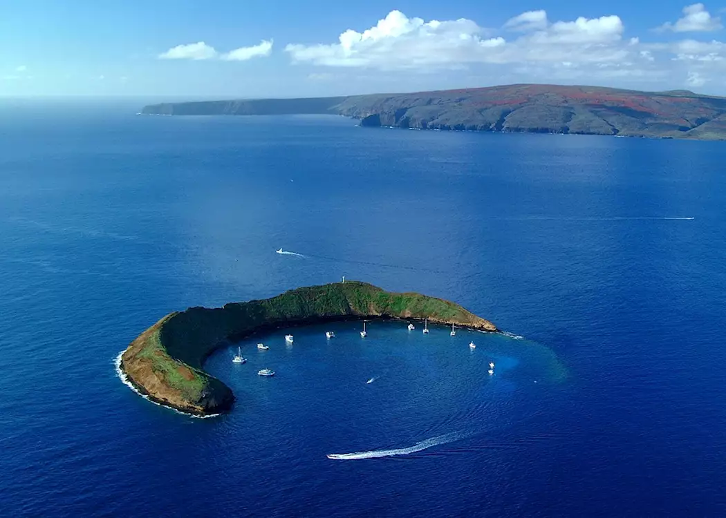 Molokini, Maui (Source: HTA / Ron Garnett)