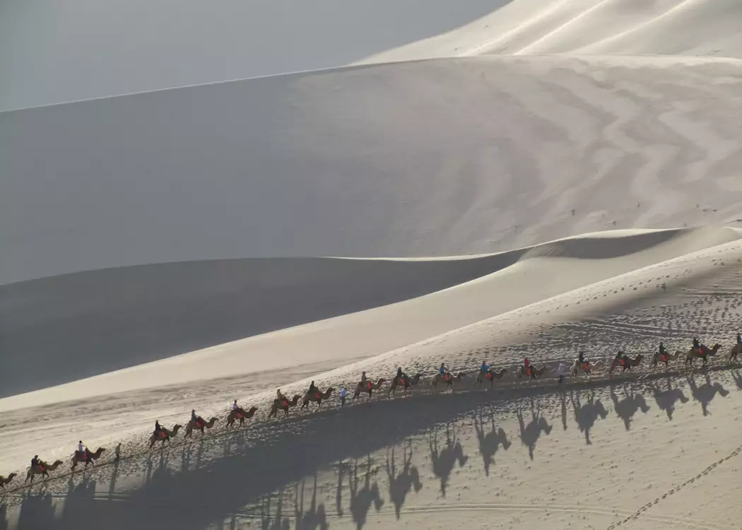 Mingsha Singing Sand Dunes, Dunhuang