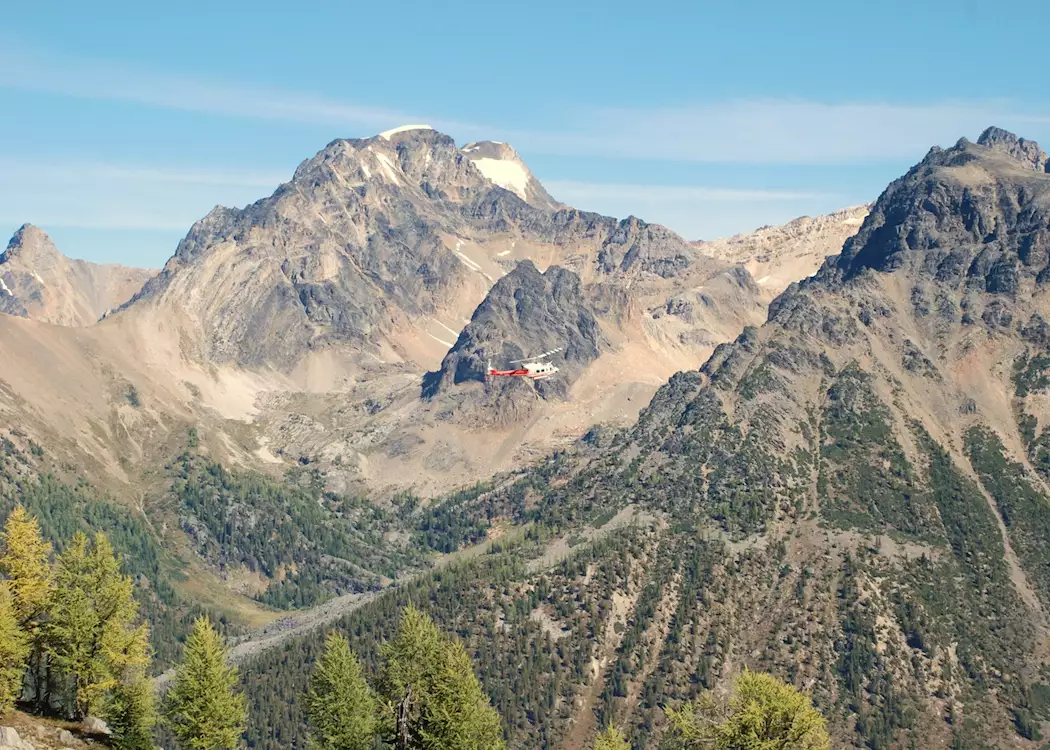 Helicopter flight through the Rockies, Banff