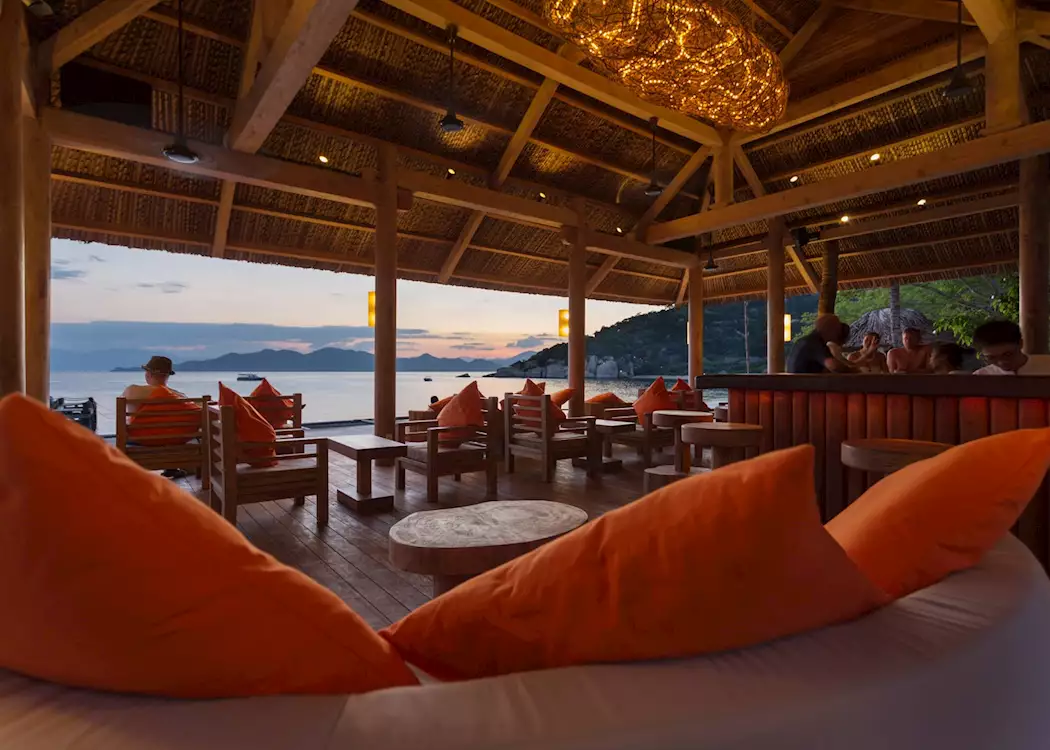villa Nha Trang khác gì resort Nha Trang