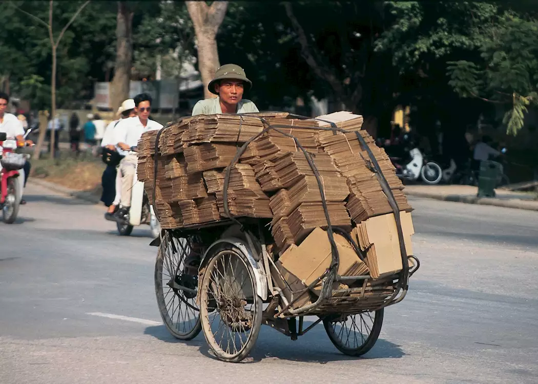 Loaded cyclo, Hanoi