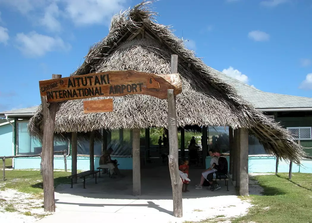 Aitutaki 'international' airport