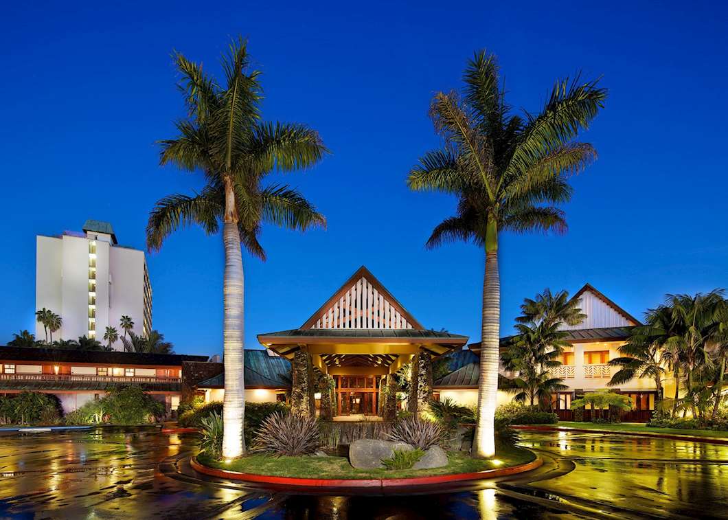 catamaran resort hotel and spa location