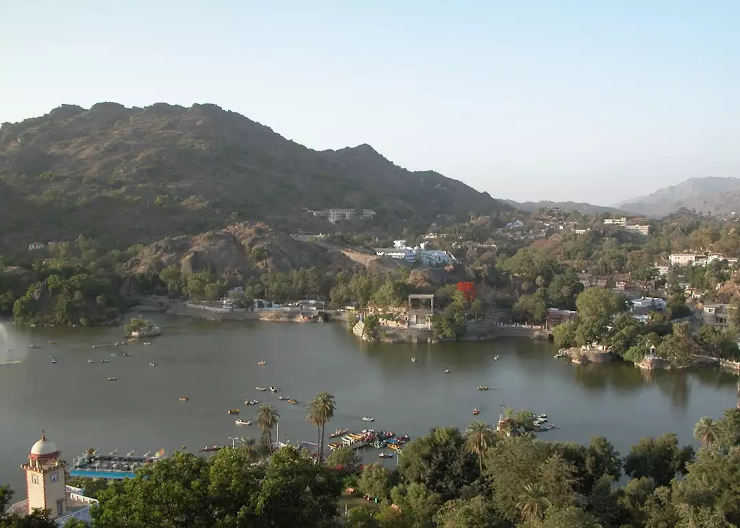 Visit Mount Abu on a trip to India