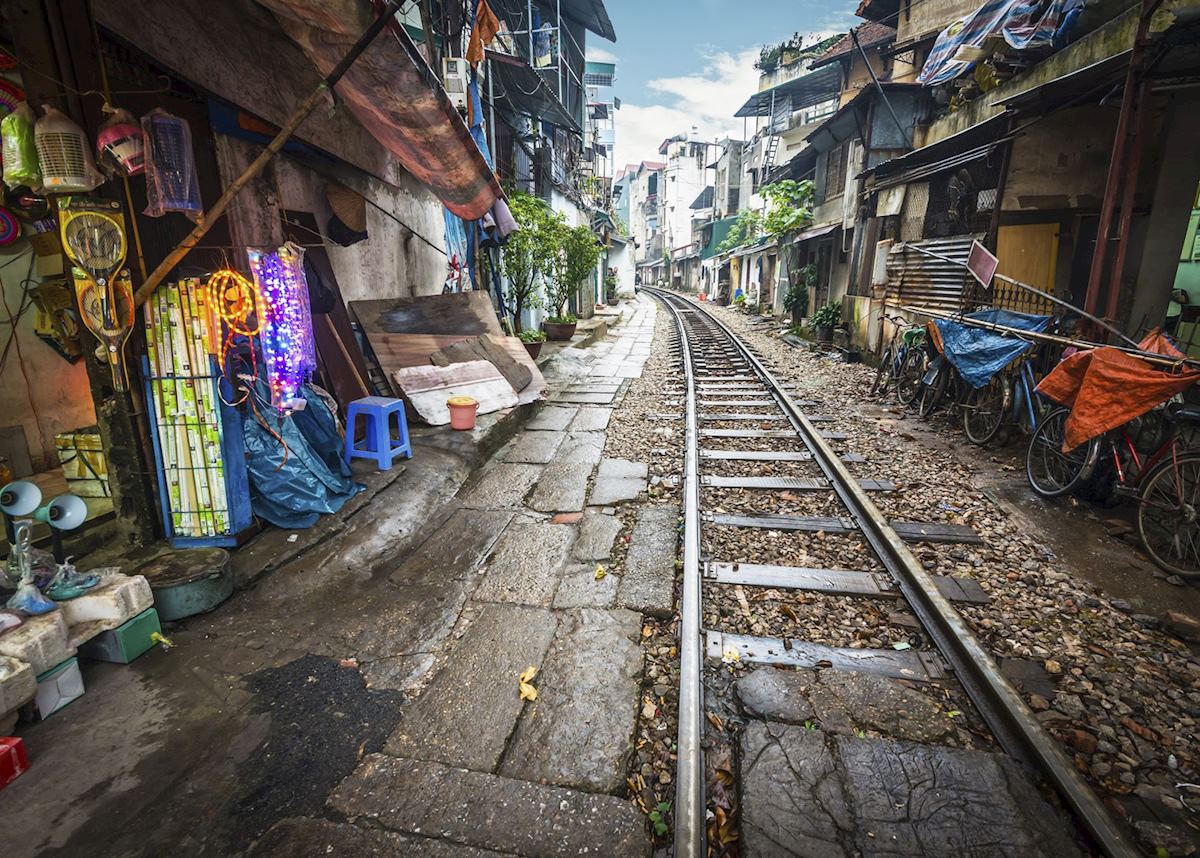 Railway market, Hanoi