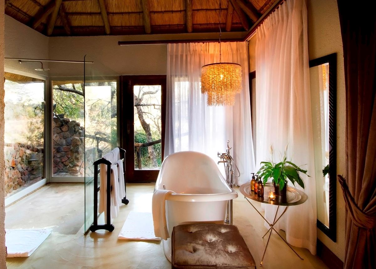 Dulini Safari Lodge, suite bathroom Dulini Safari Lodge, suite bathroom