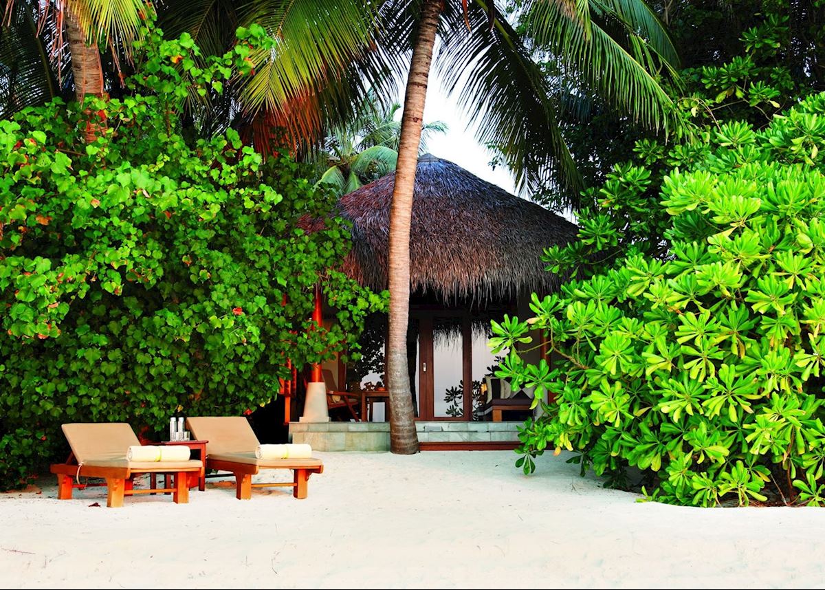 Baros Villa, Baros