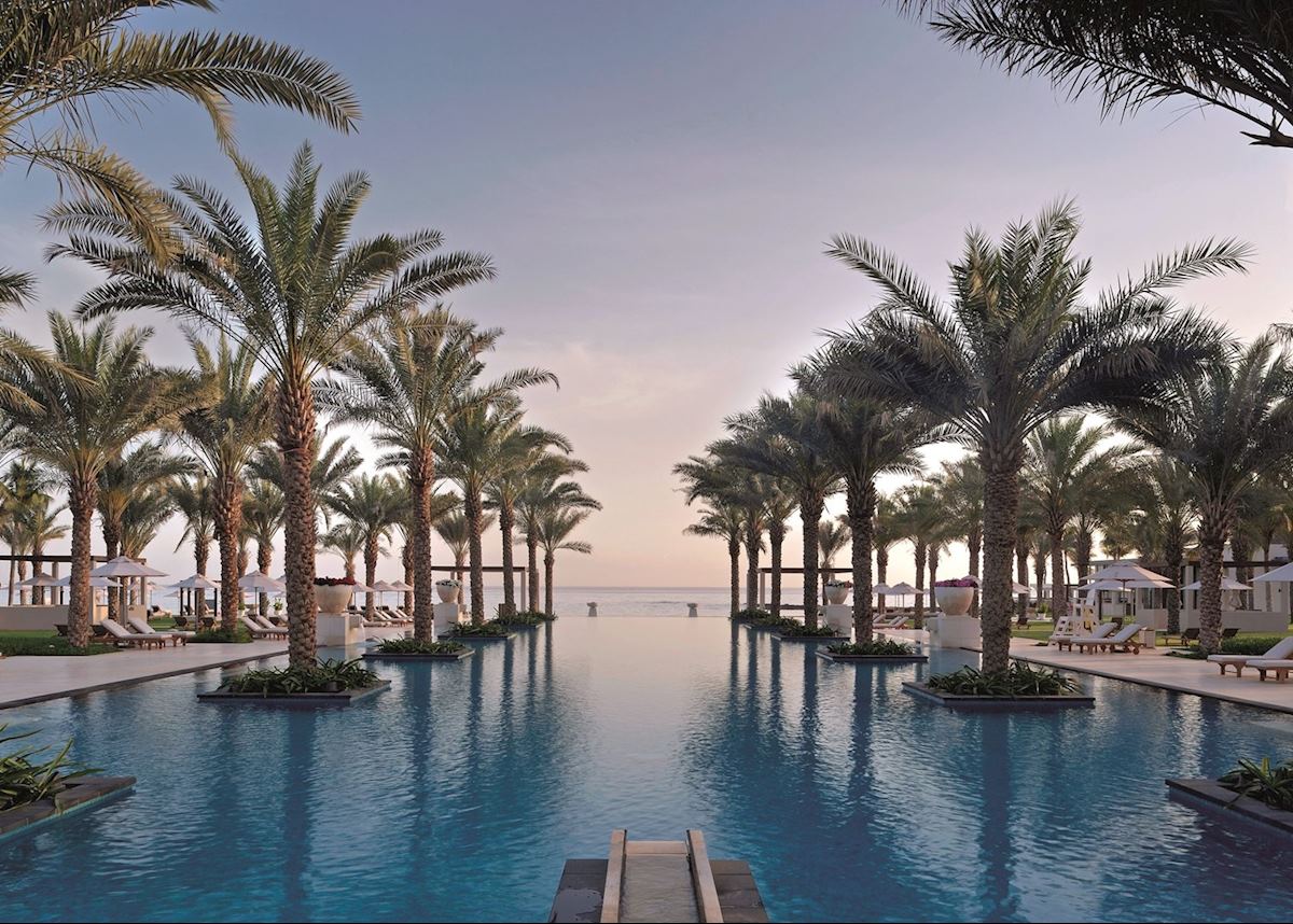 Pool, Al Bustan Palace