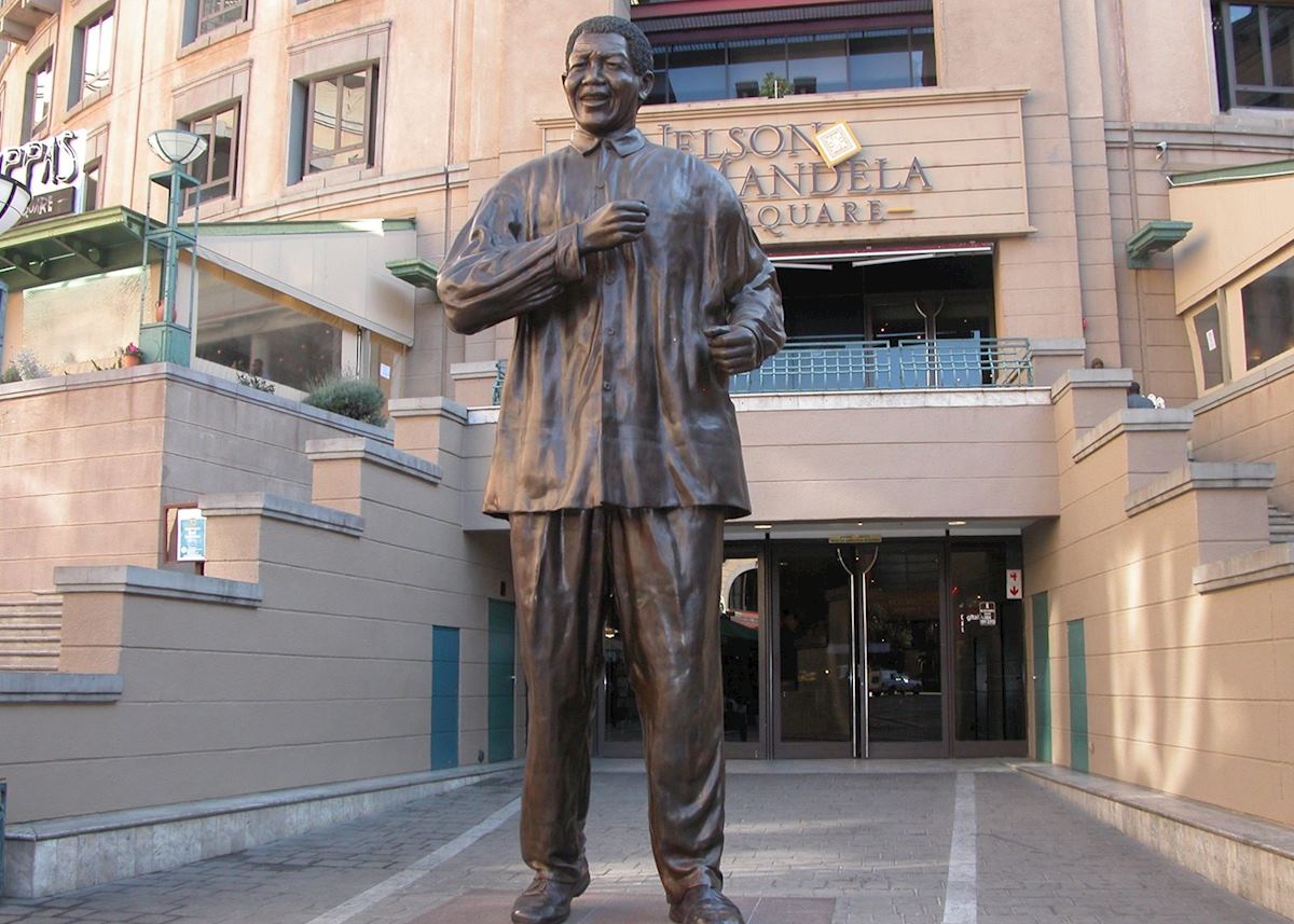 Nelson Mandela Square, Johannesburg, South Africa Nelson Mandela Square, Johannesburg, South Africa
