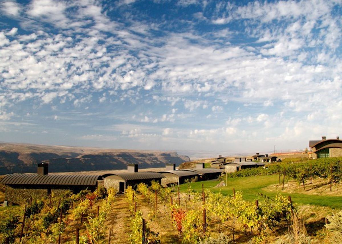 Cave B Estate Winery & Resort, Quincy Cave B Estate Winery & Resort, Quincy