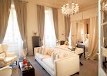 Master room, J.K. Place, Florence