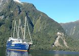 Fiordland Navigator, Manapouri
