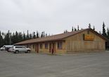 Young's Motel, Tok