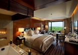 Deluxe room, The Leela Gurgaon, Delhi