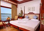 Premium Houseboat bedroom, Kerala