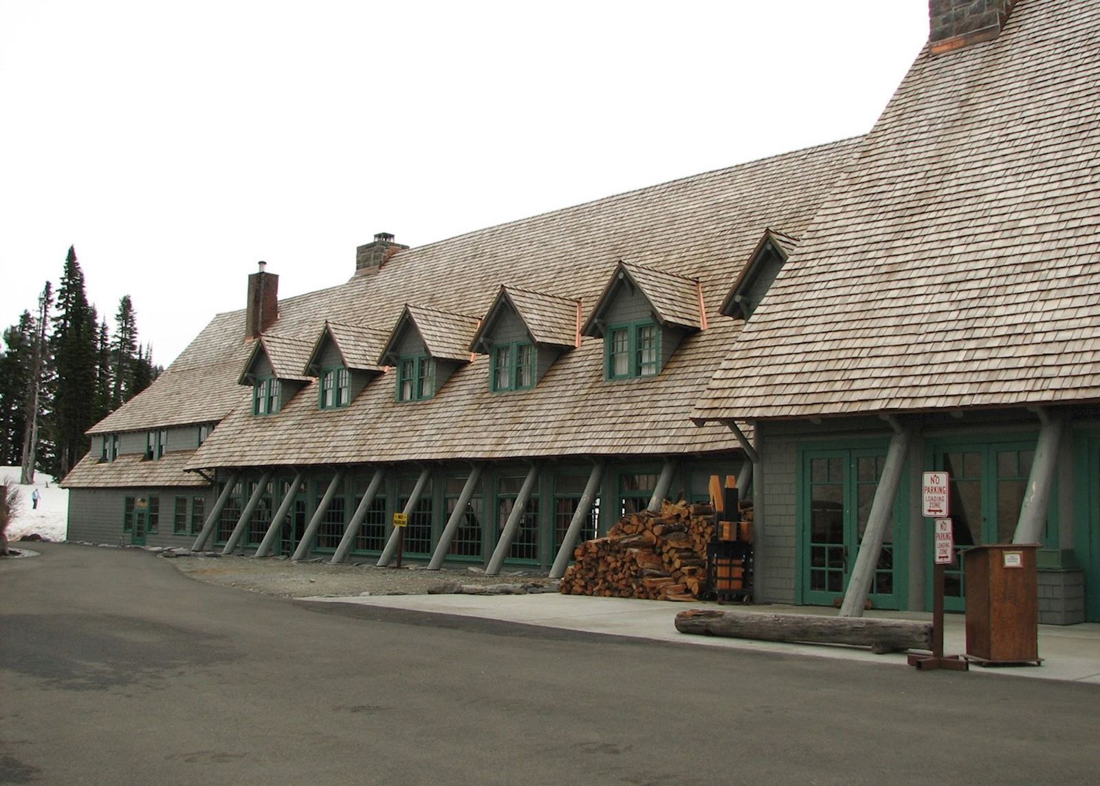 National Park Inn  Mt. Rainier National Park Lodging