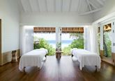 A dual treatment room at COMO Cocoa Island's spa