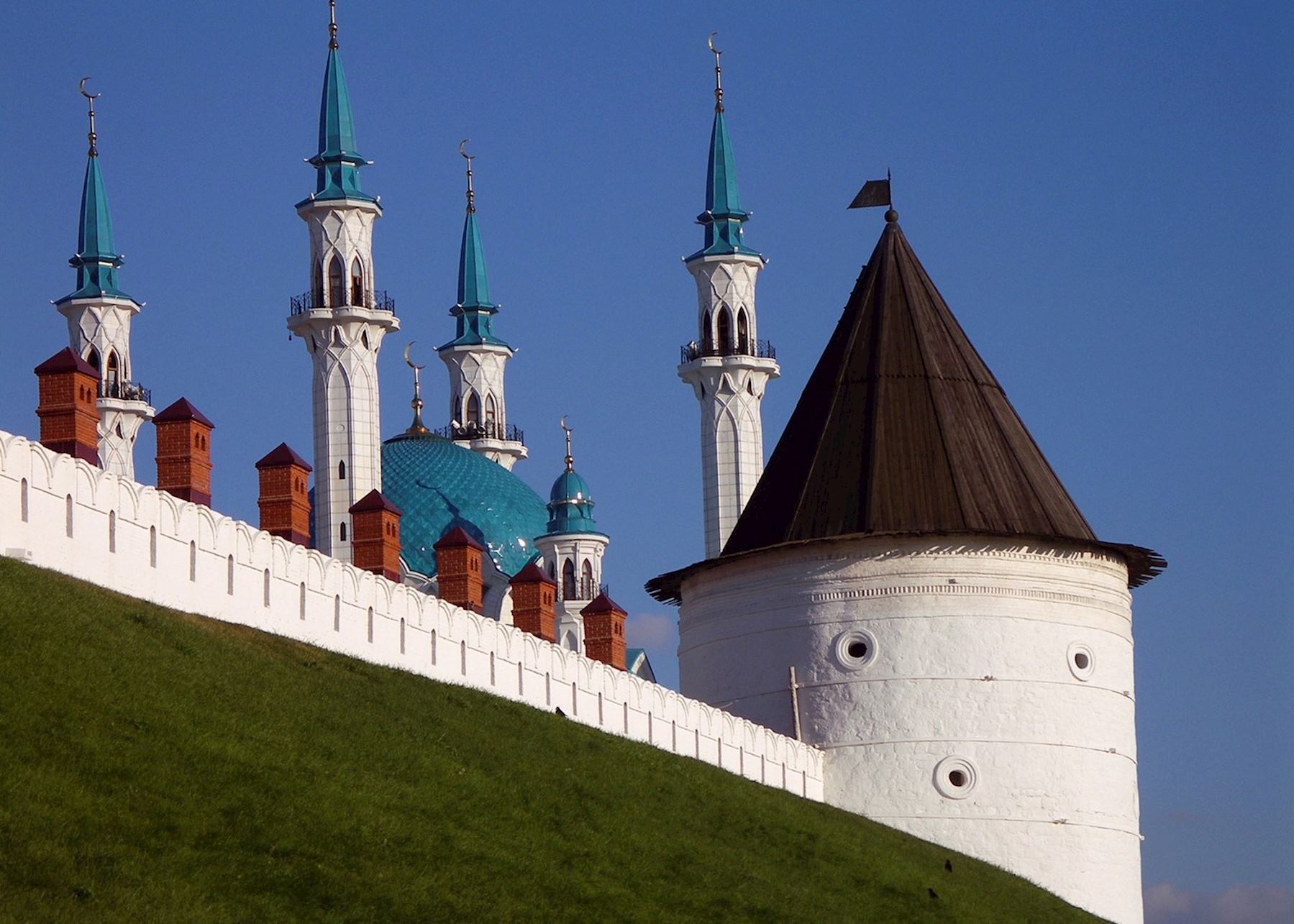 Kazan's kremlin with Kul Sharif mosque within it's walls Kazan's kremlin with Kul Sharif mosque within it's walls