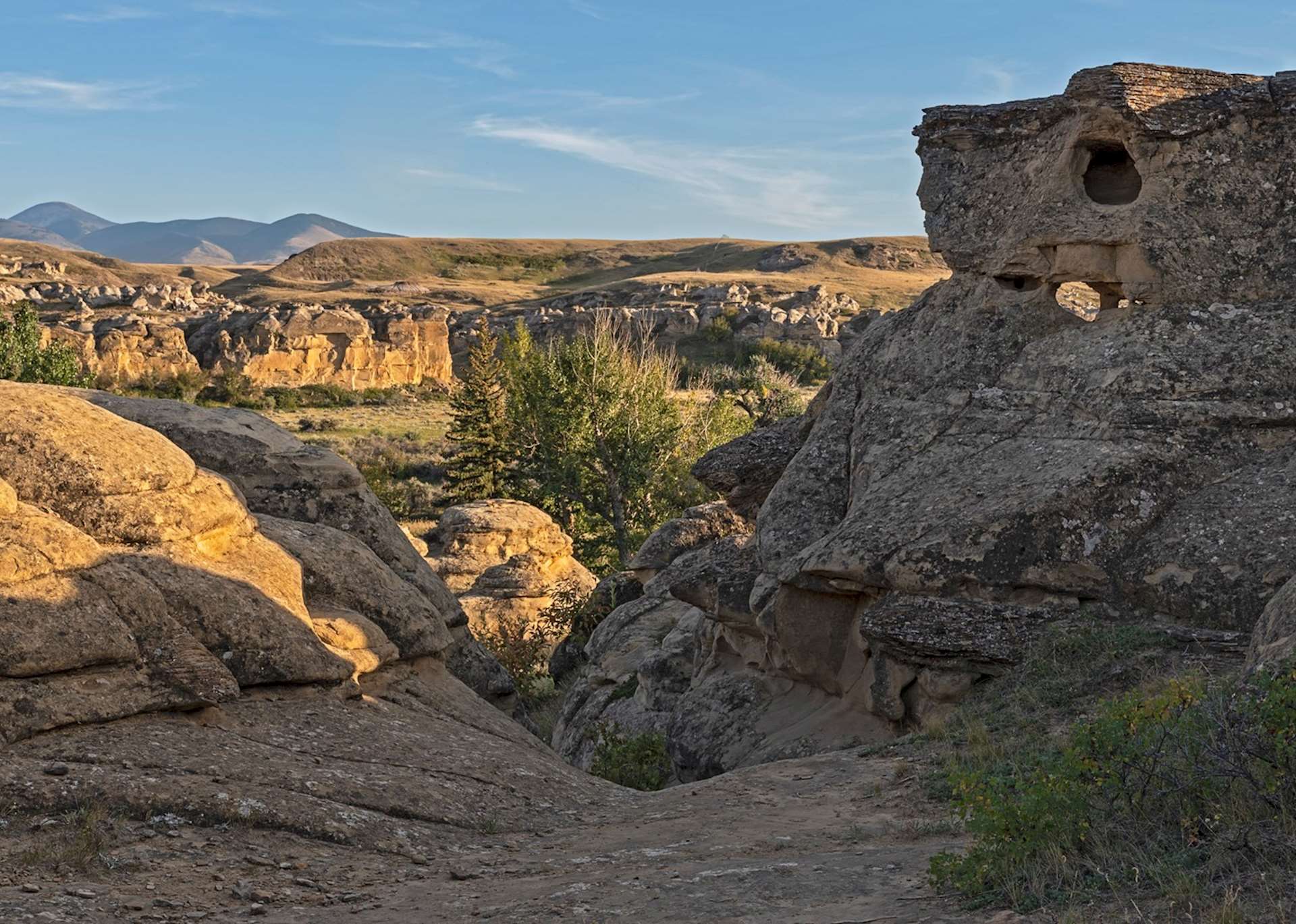 writing on the stone provincial park