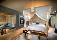 Thorntree River Lodge, Livingstone & The Victoria Falls