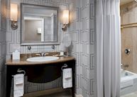 Deluxe Bathroom