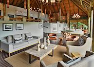 Bayethe Tented Lodge, lounge area