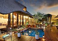 Bayethe Tented Lodge, pool area
