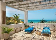 Santorini Mozambique, deck area outside suite