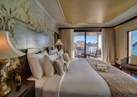 Heritage Line Violet Junior Suite