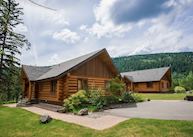 Alpine Meadows Resort cabins, Clearwater
