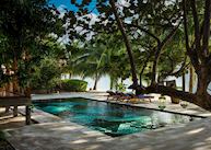 Swimming pool, Turtle Inn Resort