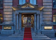Entrance, Bergen Børs (credit: Bergen Børs)