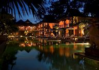 La Residence d'Angkor Hotel by night, Siem Reap
