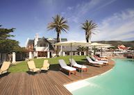 The pool at Harbour House
